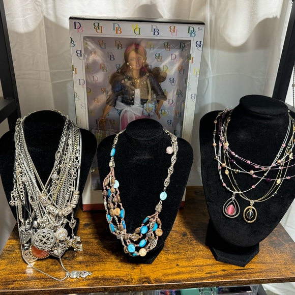 Nene’s Jewelry & Accessories Live Show Unlisted - Picture 6 of 16